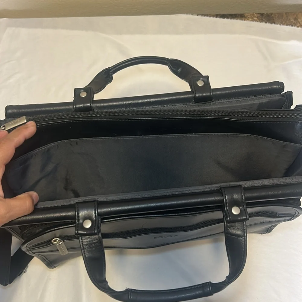 Solo Black Leather Briefcase for Men